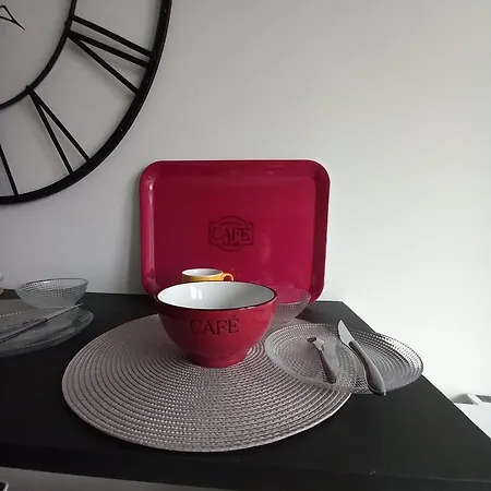 Hyper Centre, F2 Refait A Neuf Viré